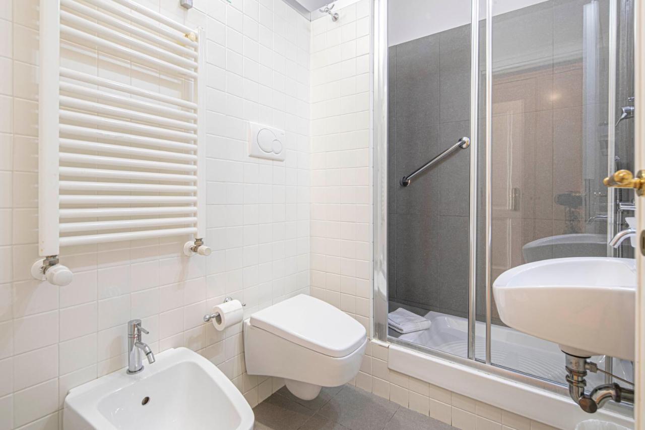 Residenza Castrense Bed & Breakfast Roma Dış mekan fotoğraf